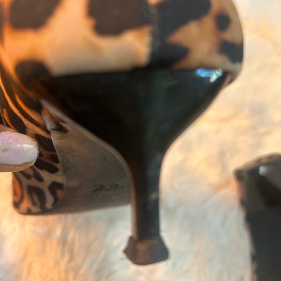 Zara Leopard Print Kitten Heel Pumps - Picture 5 of 7